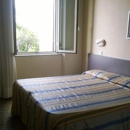 Hotel Moderno Pisa Værelse billede