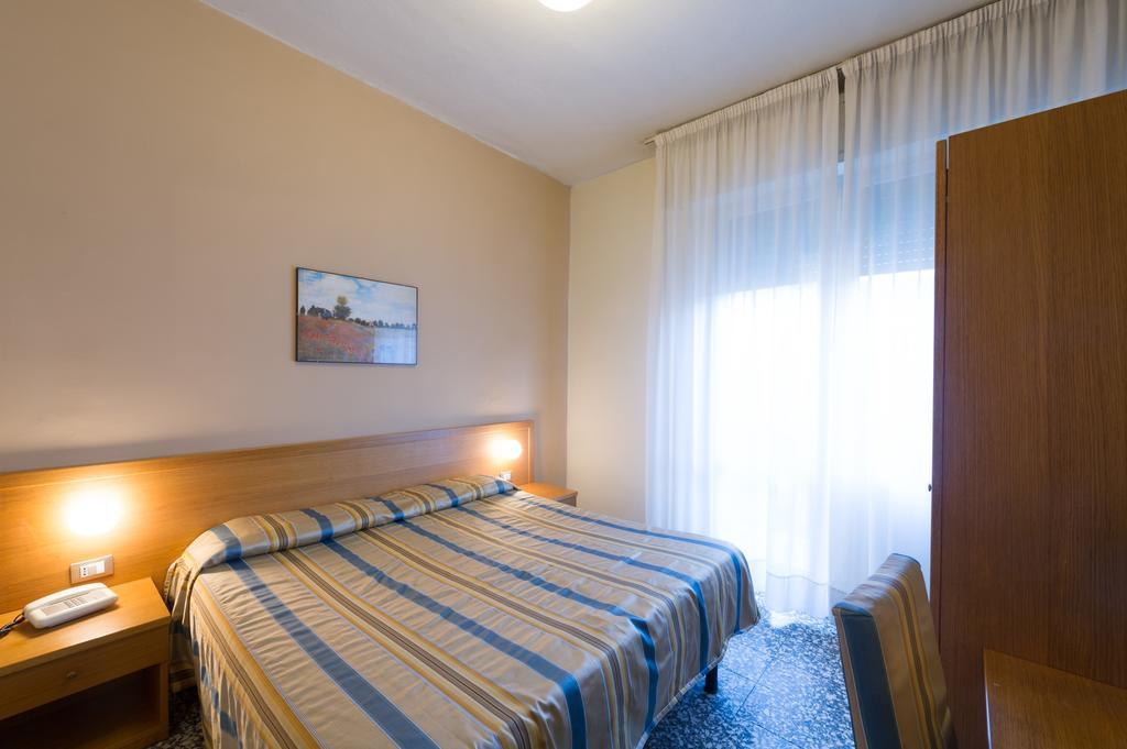 Hotel Moderno Pisa Eksteriør billede