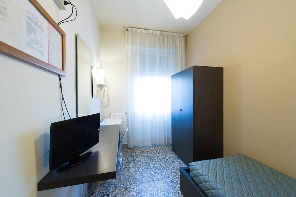 Hotel Moderno Pisa Eksteriør billede