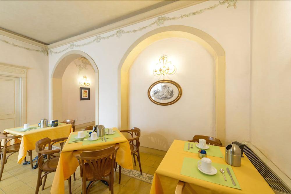 Hotel Moderno Pisa Eksteriør billede